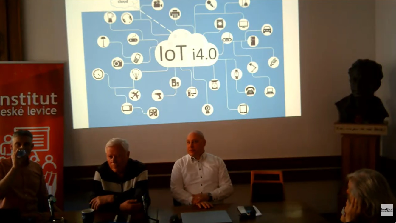 Technofeudalismus nebo kapitalismus v digitální éře? - YouTube